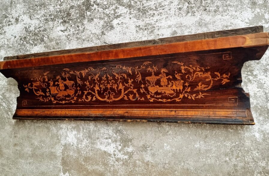 Antique moldings marquetry wall decoration