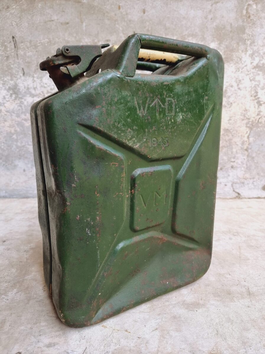 Old jerry can army jerry can from 1943